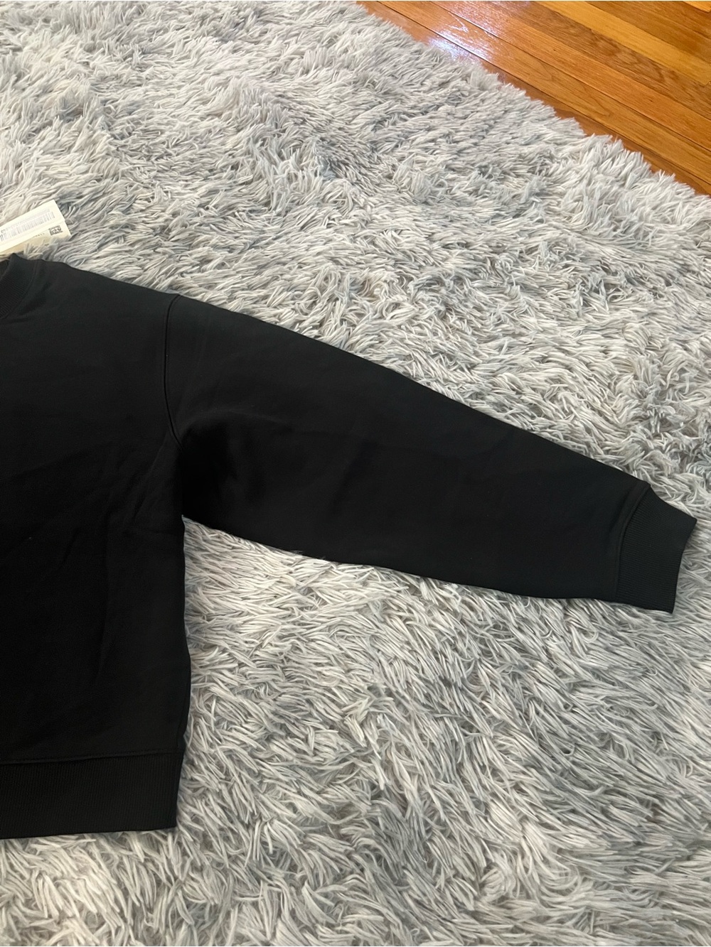 Tory Burch Women’s Oversized Black Crewneck Sweater with Crystal Center Logo: M - Picture 2 of 4